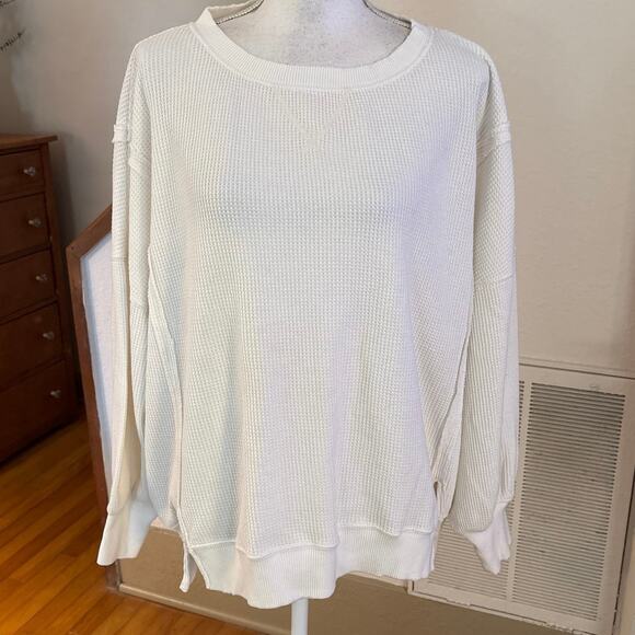 American Eagle Size M Oversized Thermal Knit Sweatshirt Ivory - Picture 1 of 6